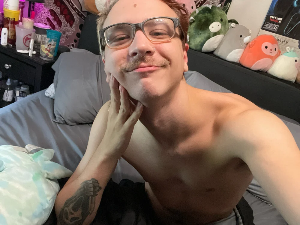 mcsammyh's Offline Chat Room
