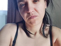 Rubyrose05's Offline Chat Room