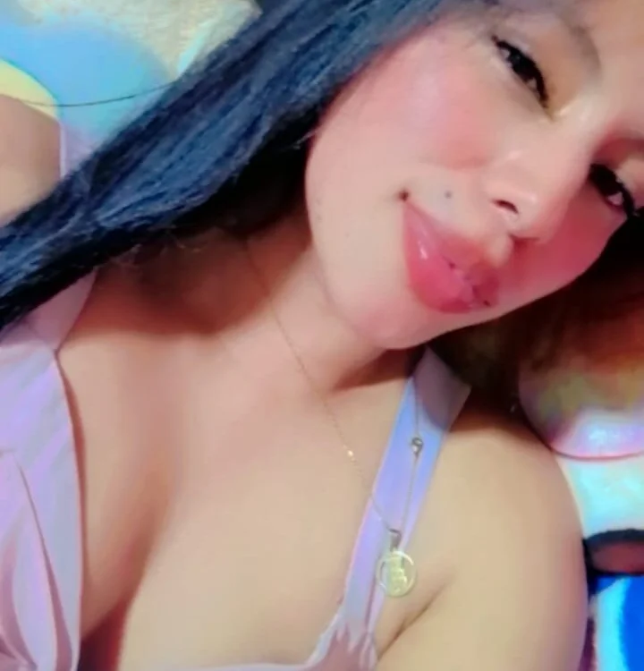 PENISFOREVERYONI19 Offline XXX-Chat