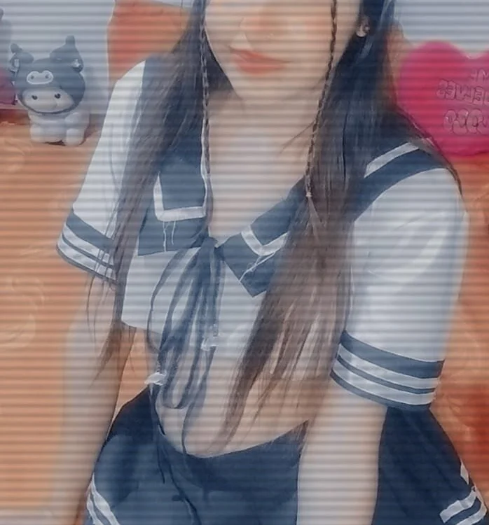 Hannna_Velour offline chatrum
