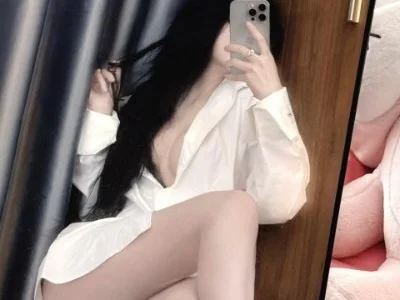 Morela-sexy