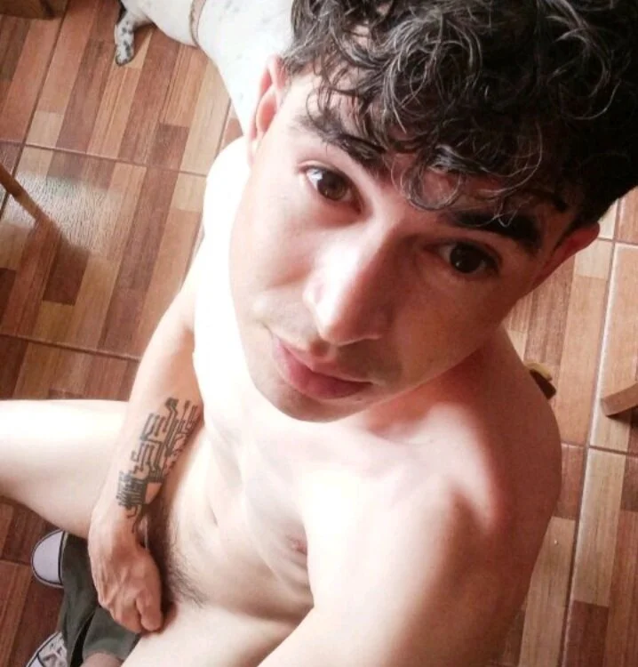 Tiziano18's most recent online preview