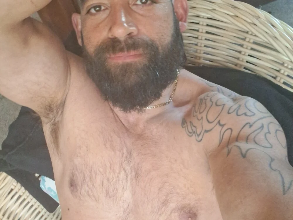 shyguytry1991's Offline XXX Chat