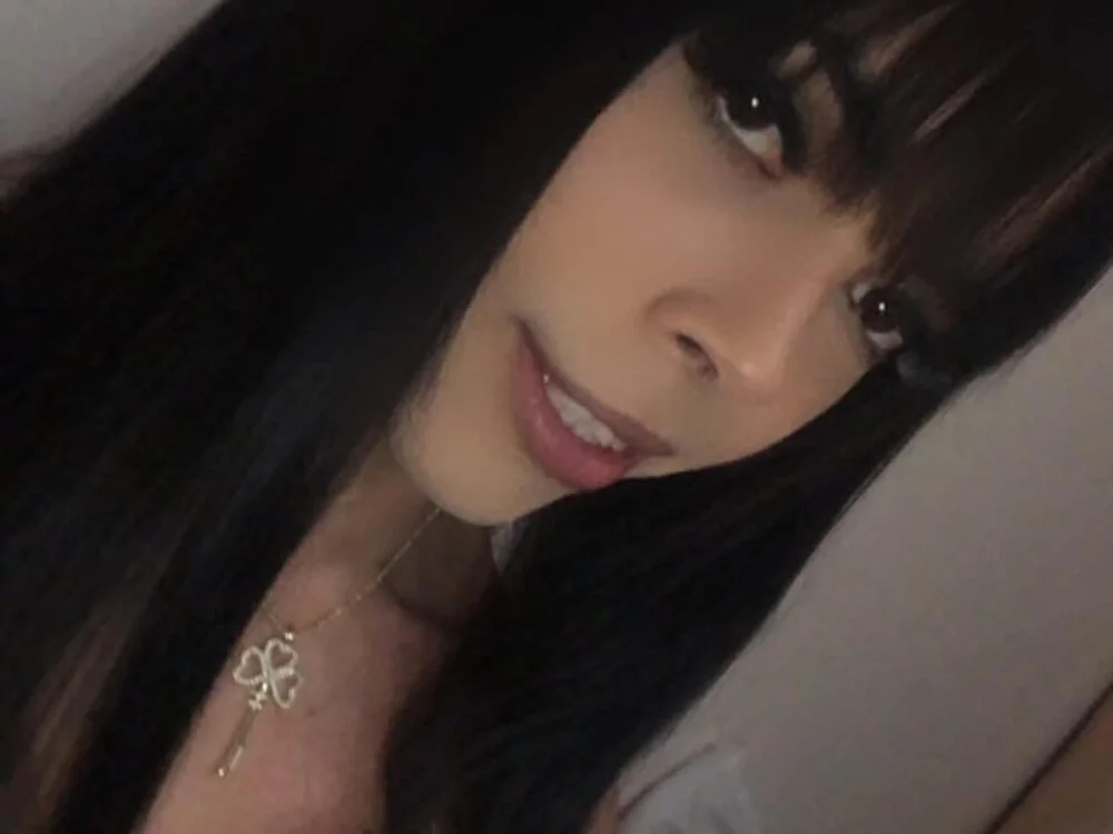 دردشة an__gel__ts الجنسية دون اتصال