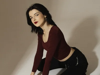 Lyynn_Martin - Girl 