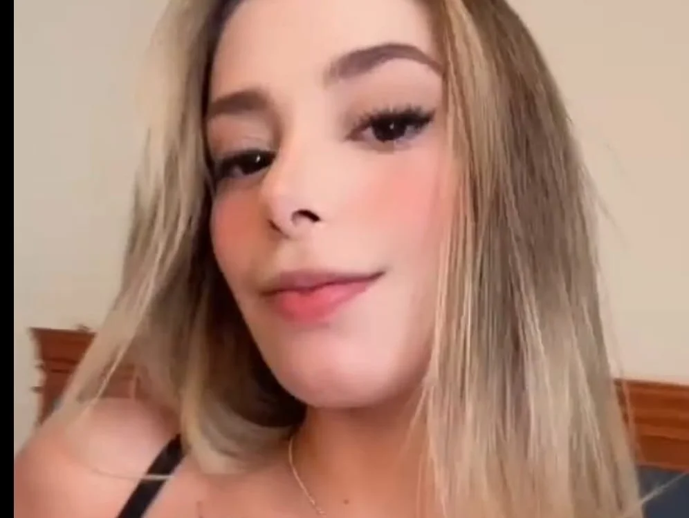 cover photo of CplLiveHotSex
