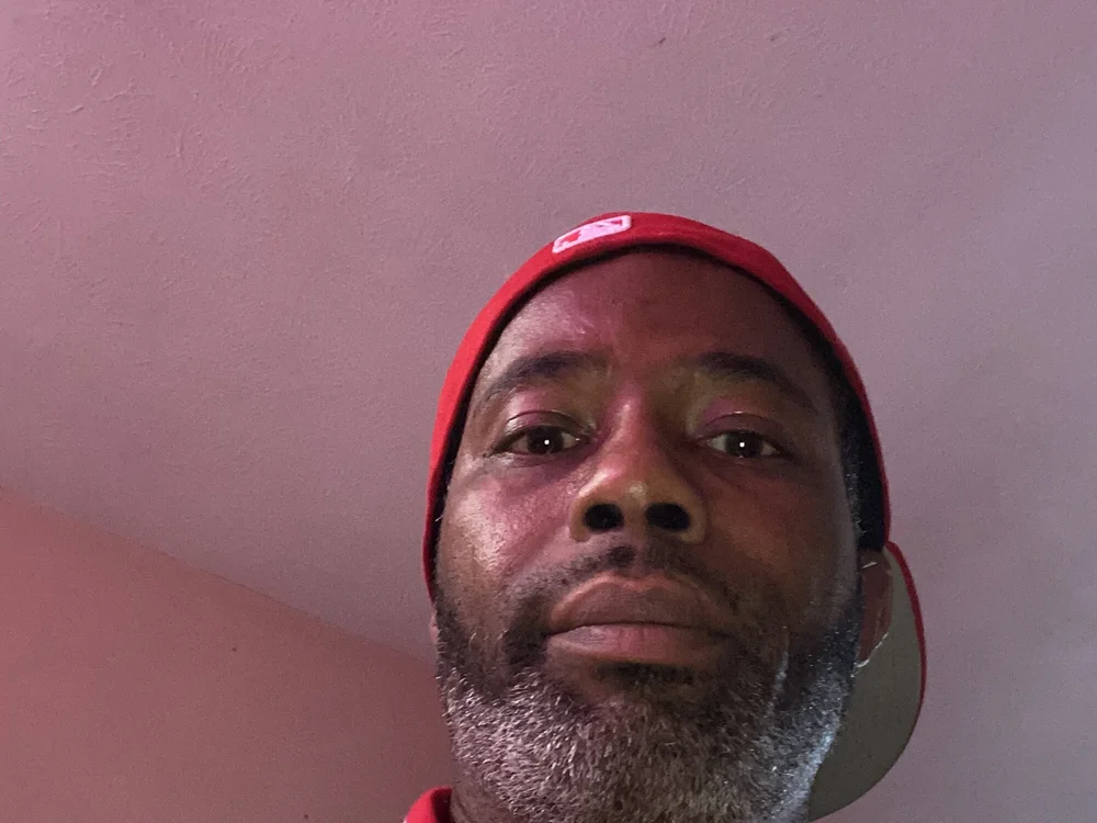 jamestheclapper's Offline XXX Chat