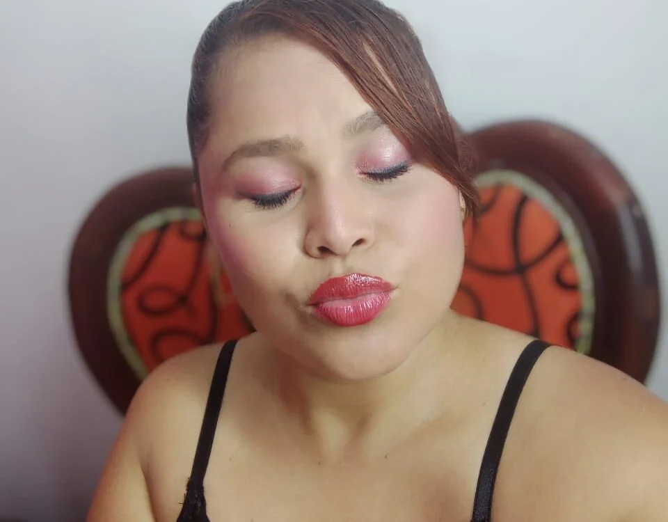 lady_hot-hello offline chatrum
