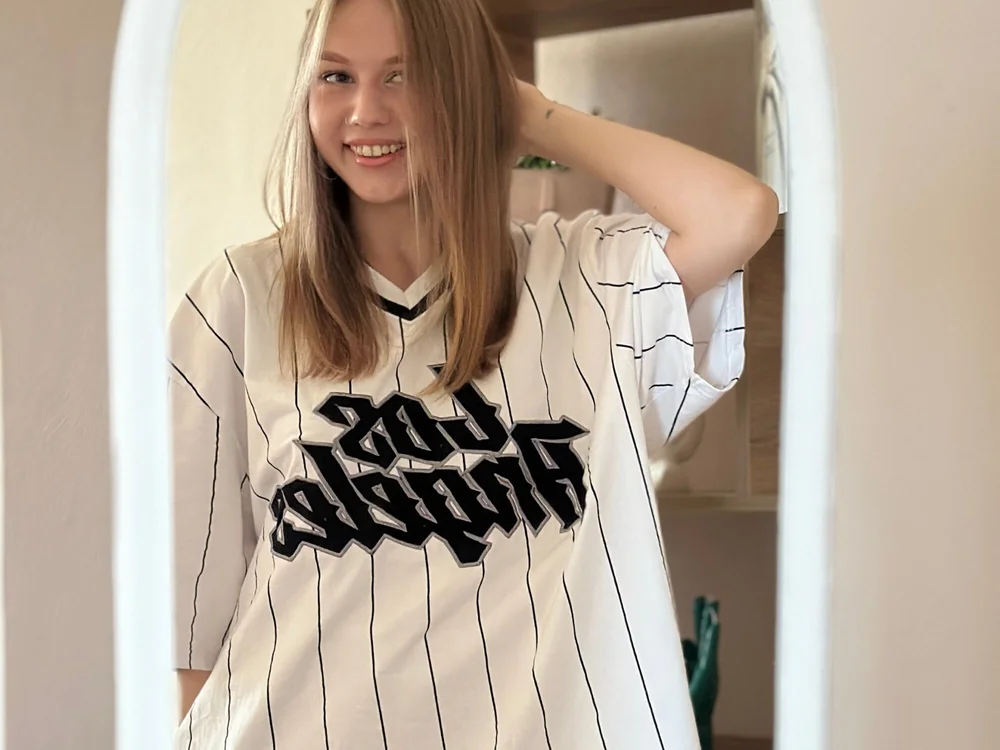 PollyCurington's Offline Chat Room