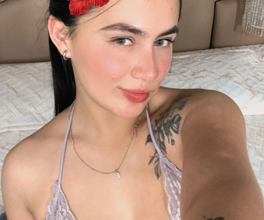 AteneaGrey's Offline XXX Chat