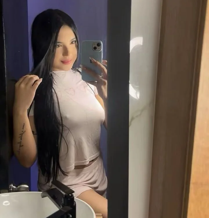 _hanna_gomez's Offline XXX Chat