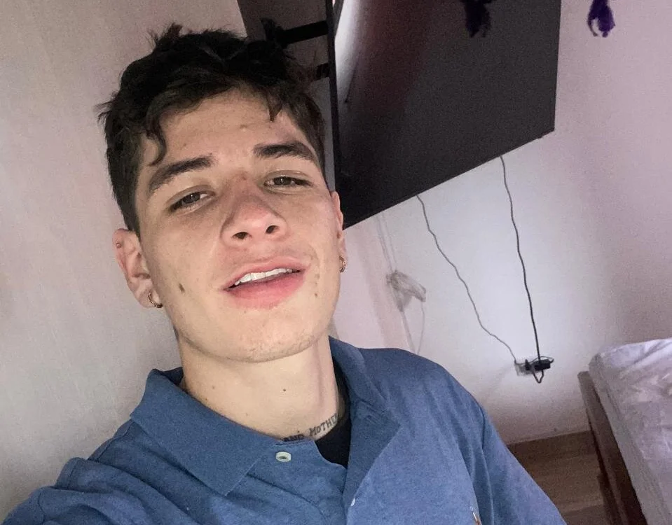JACK77-77 Offline Chatraum