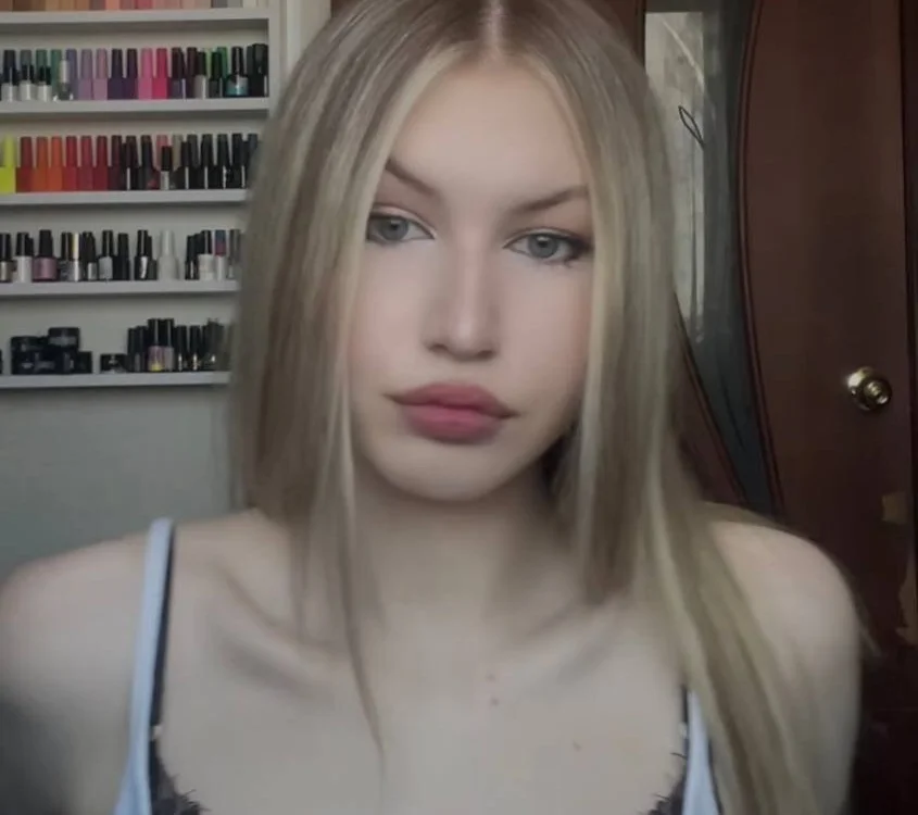 Offline XXX chat modela Rachel_Gloss