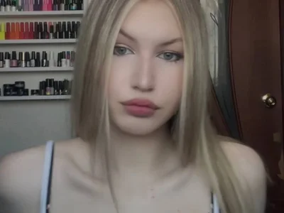 Rachel_Gloss - Girl 