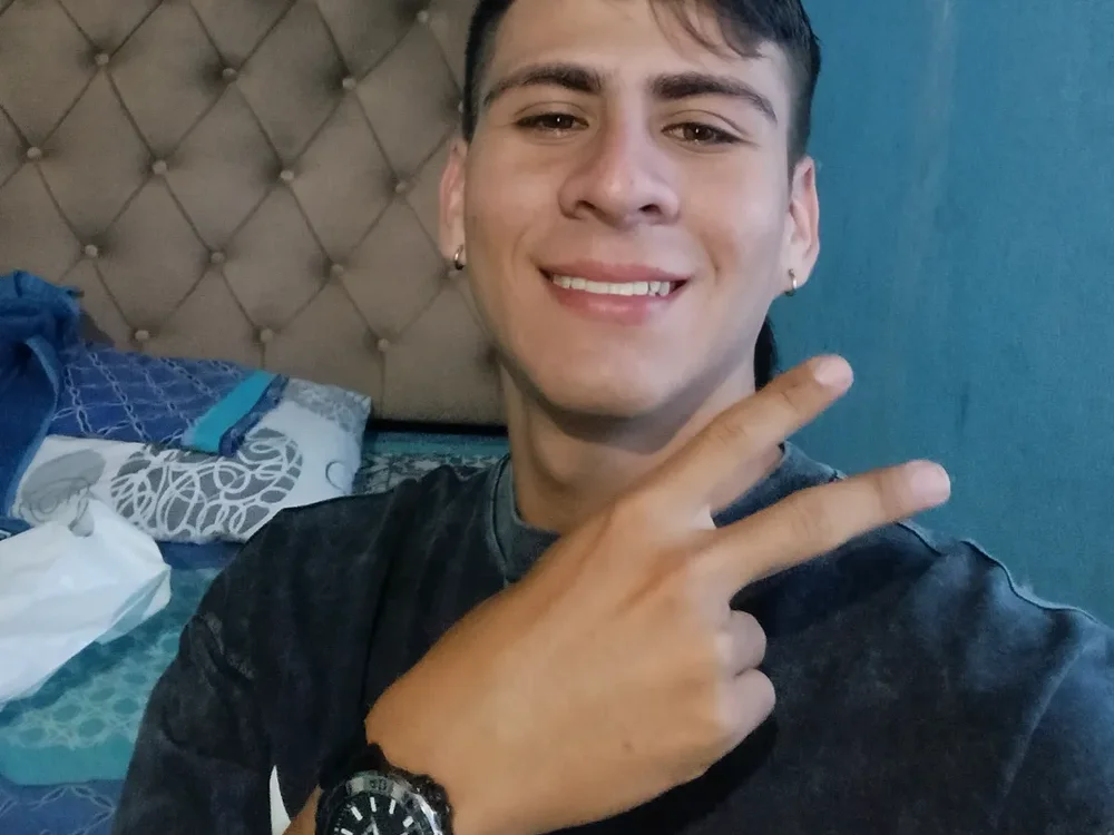 Manuelito20212 offline chatrum