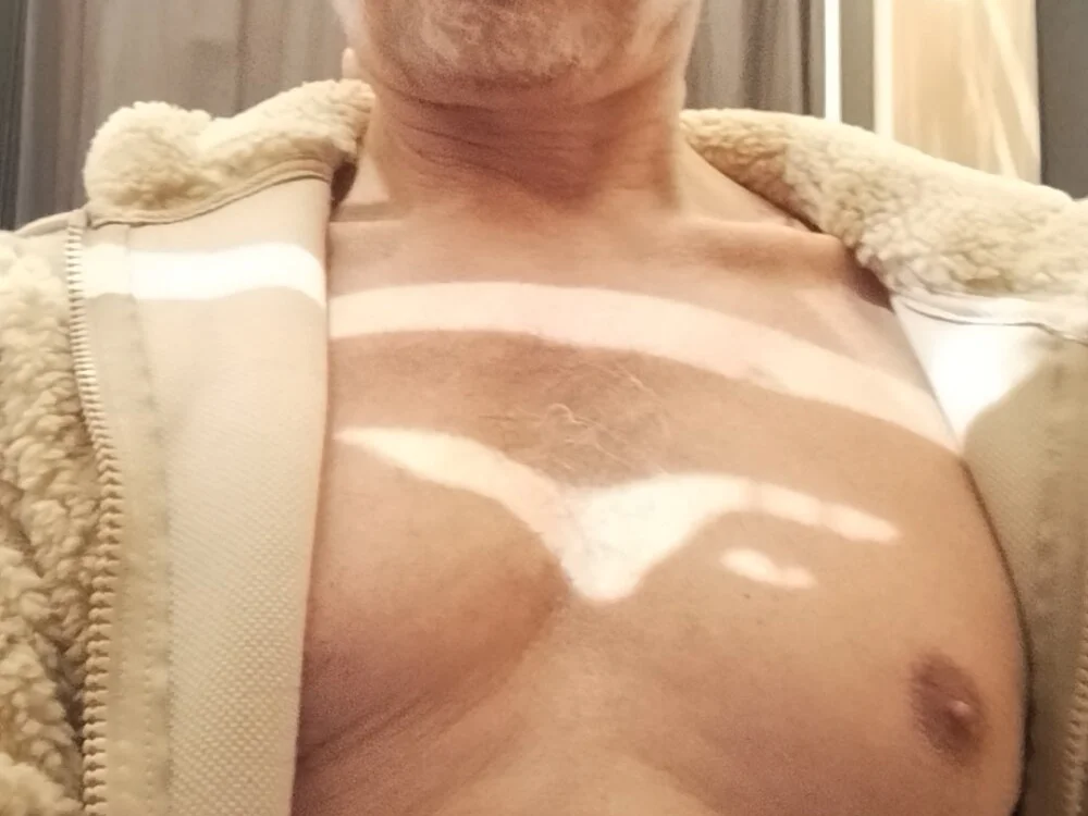 _BadProfessor_ 離線 XXX 聊天