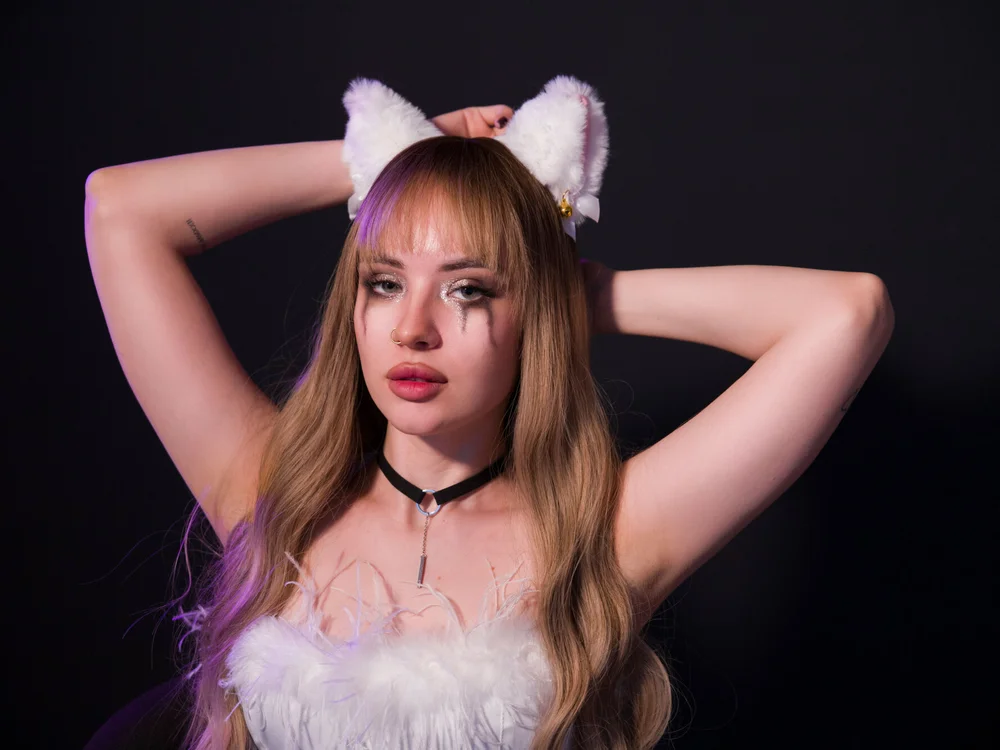 JessicaBritz's Offline Chat Room