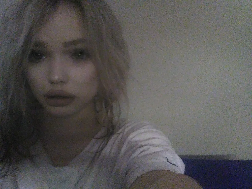 Bilik Sembang Luar Talian vickyLIPS