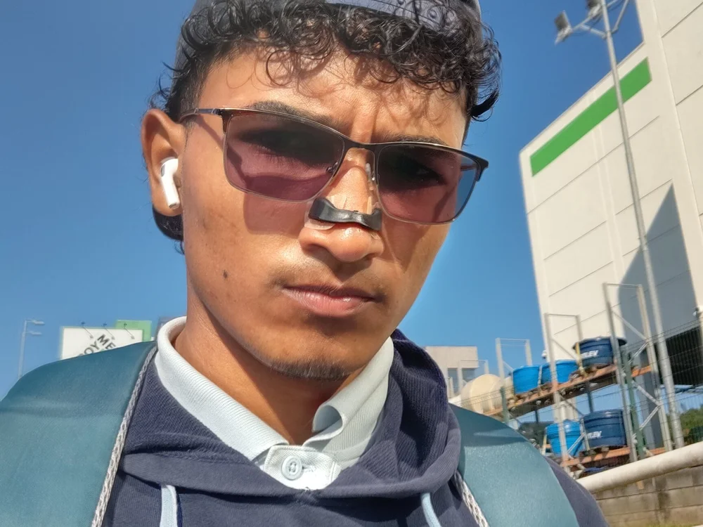 Alexsextenta's Offline Chat Room