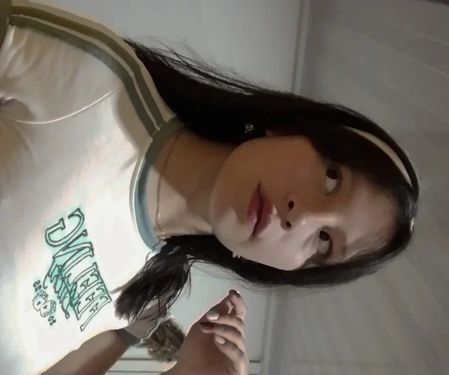 Victoria_Lauren's Offline XXX Chat