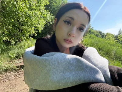 Pussechka Female Trimmedasian Online Webcam Adult