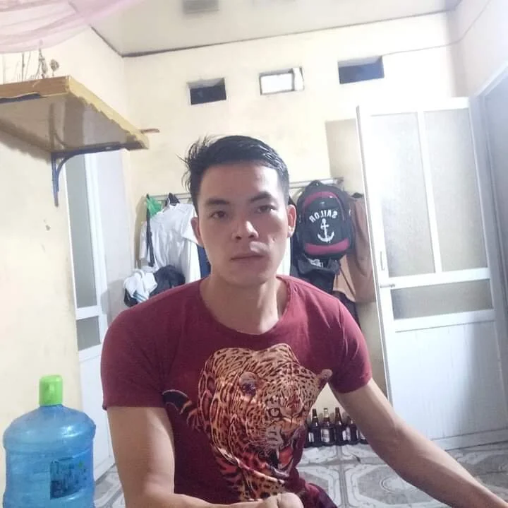 sinh336699 離線 XXX 聊天