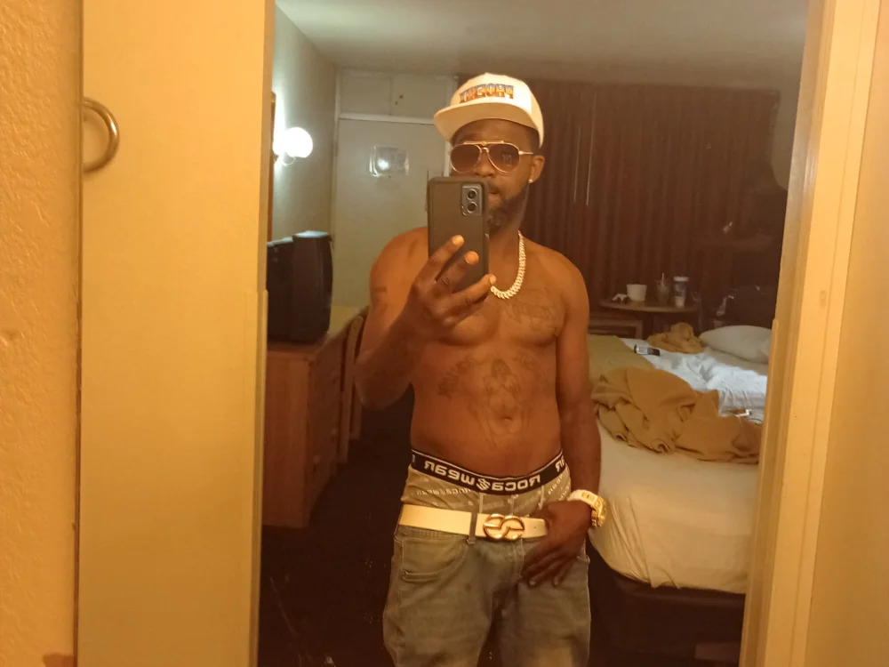 Angeldick69472 offline chatrum