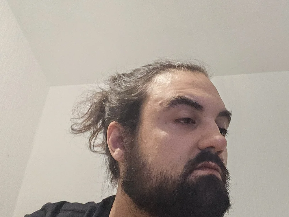 BeardedAquaman's Offline Chat Room