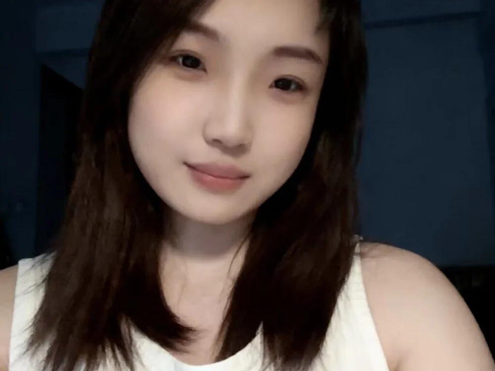 Cherry-258's Offline Chat Room