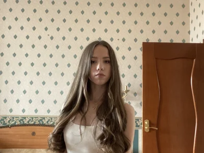 MeiKayak on StripChat