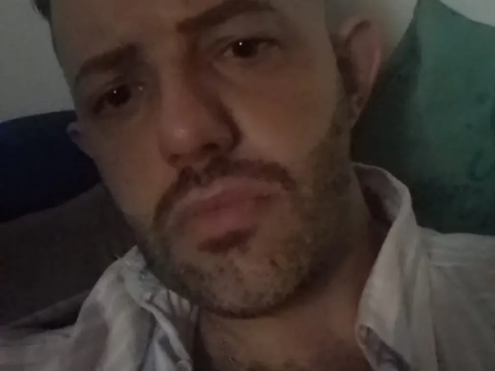 aries41s Offline XXX-chat