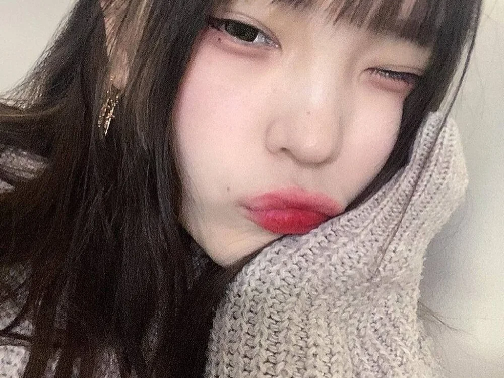 Dark_Ester's Offline XXX Chat