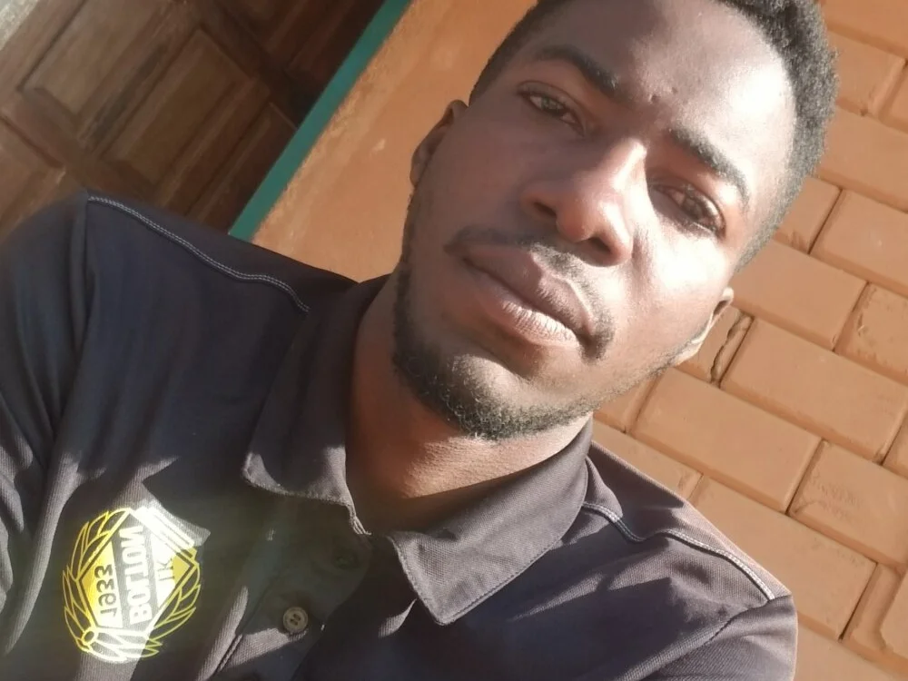 Chanze: офлайн-секс-чат