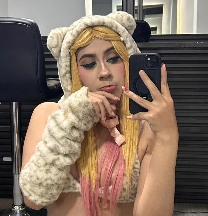 Ariablakee offline XXX-chatje