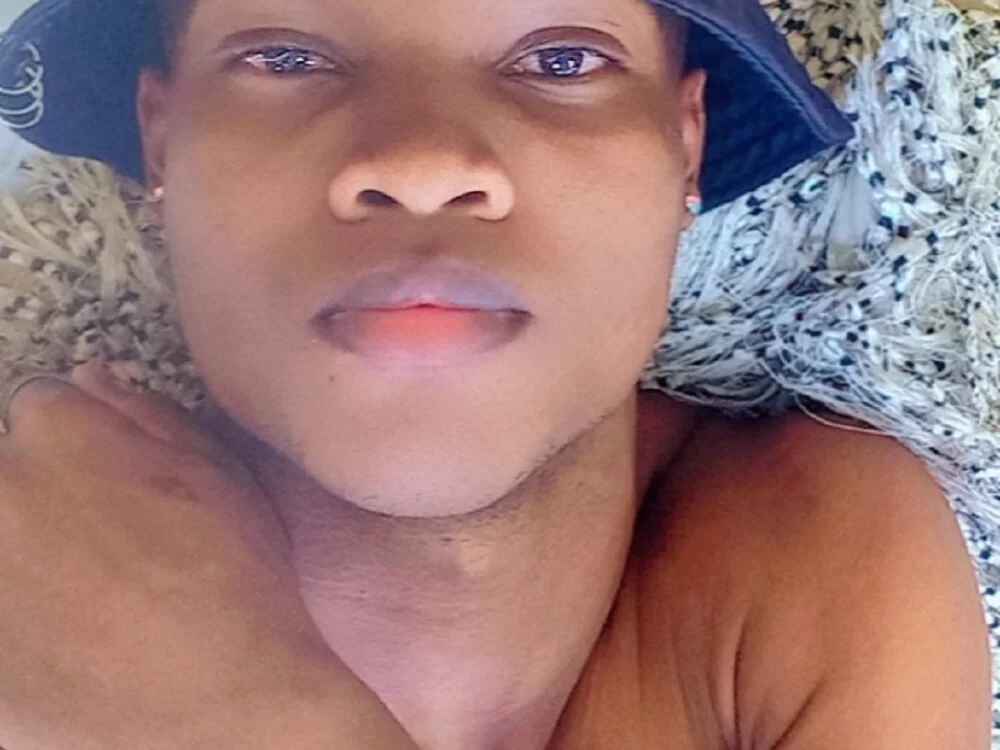 MiguelAngelxl's Offline XXX Chat