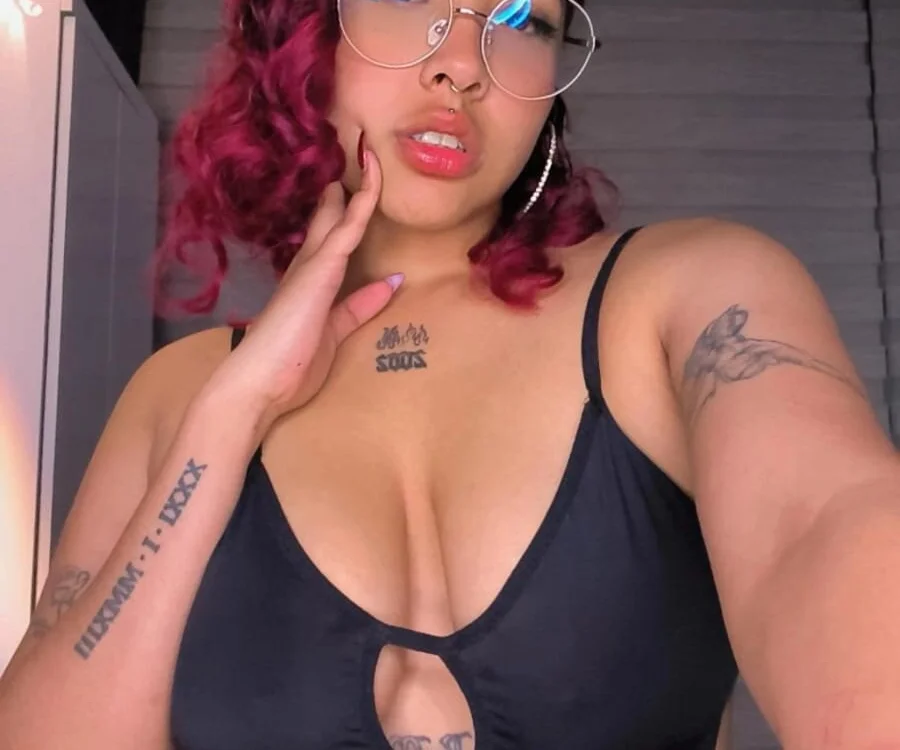 Rouse_Fiore Adlı Modelin Çevrimdışı XXX Sohbeti