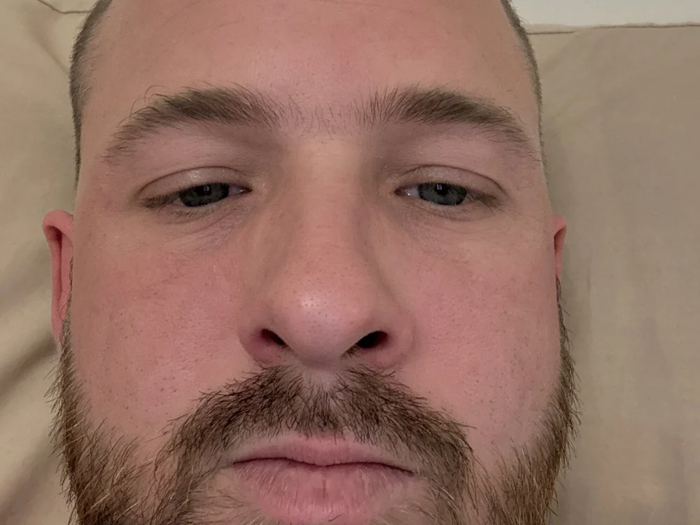 Mrdaniel23's Offline Chat Room