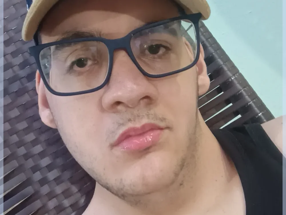 nerd06's Offline XXX Chat