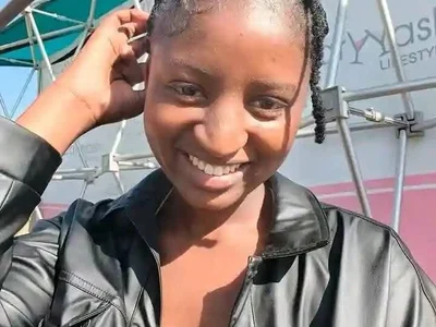 DarkSexyChocolateXxx Female Longhair Striptease Webcam