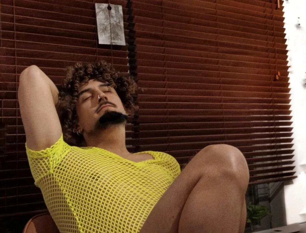 Amalio_Dias' Offline XXX Chat