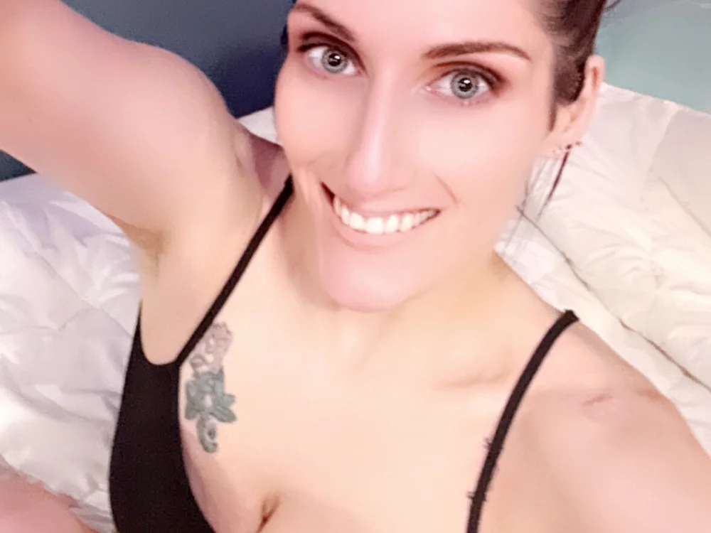 AshleyOneil321's Offline Chat Room