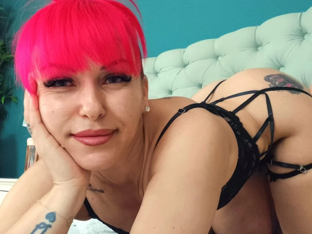 Foxxxy_MILFn Offline XXX chat