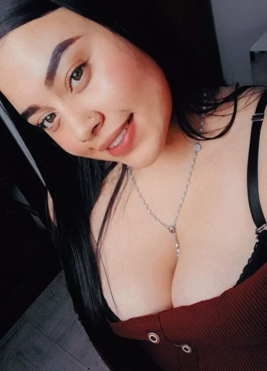 karollove01's Offline XXX Chat