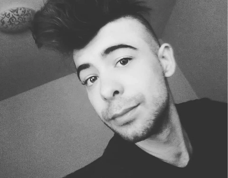 LuxorLux offline chatrum