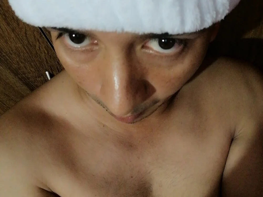 Fabi_1986 Offline XXX-Chat