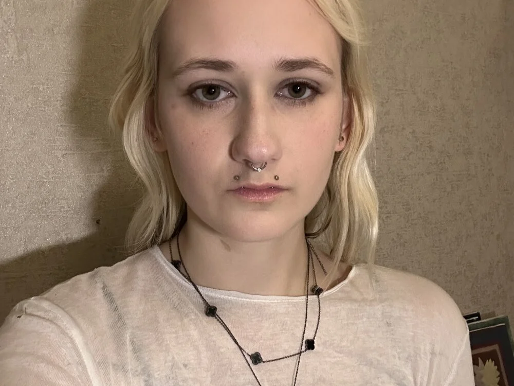 GeniaSemper Offline XXX-chat