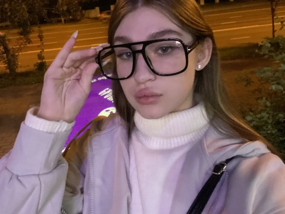 StacySpeared's Offline Chat Room