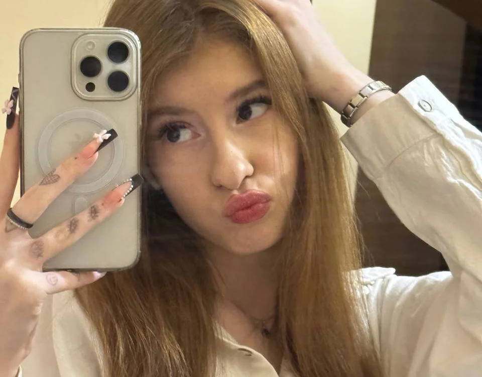 ห้องแชทออฟไลน์ของ GemmaFitch