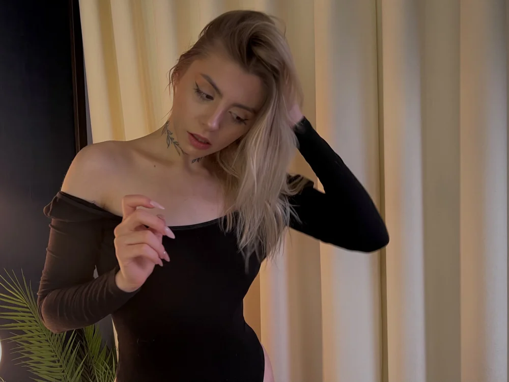 VictoriaFancy's Offline XXX Chat