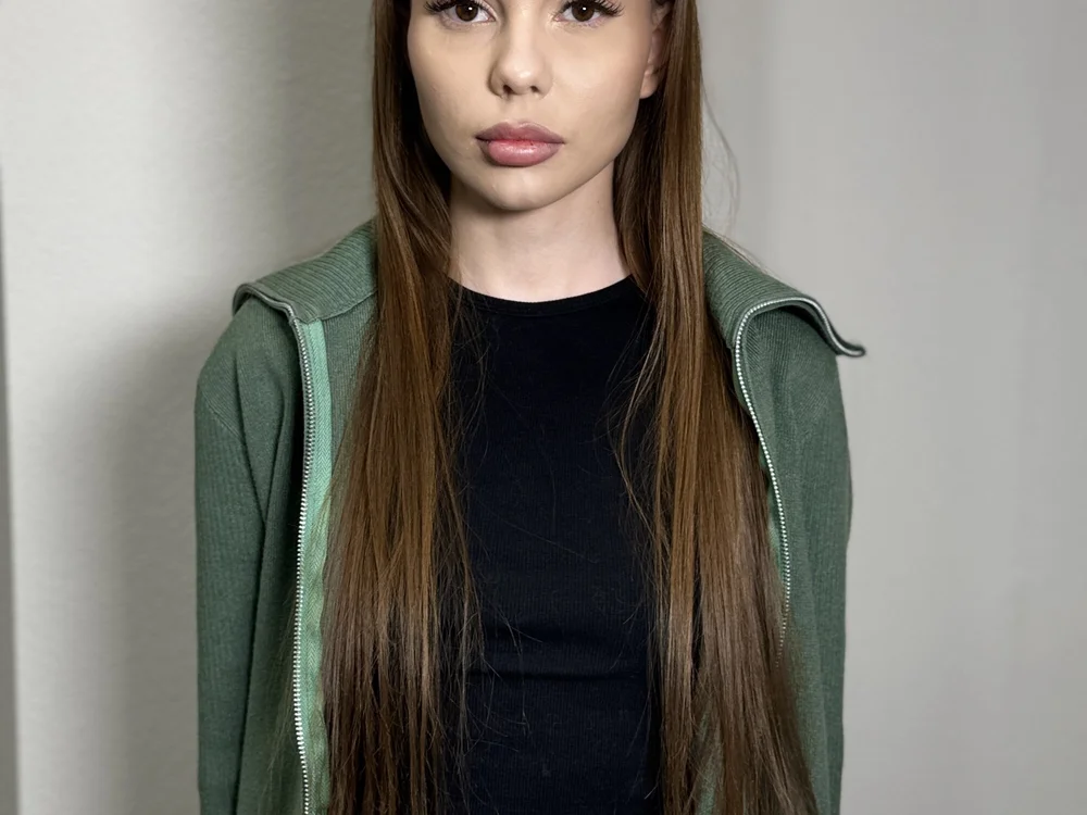 YuetteClothey offline chatrum